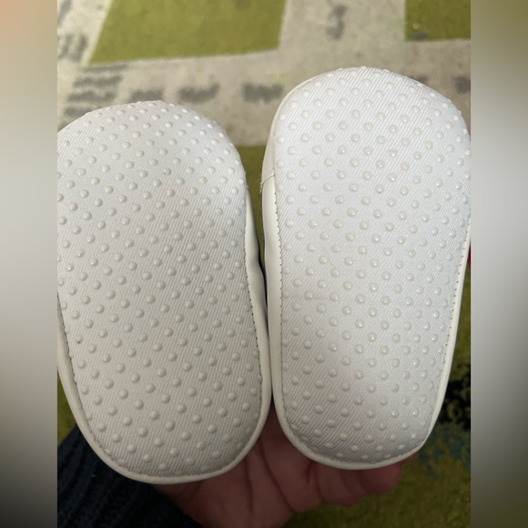 Red Sox Crib Shoes - Picture 3 of 6